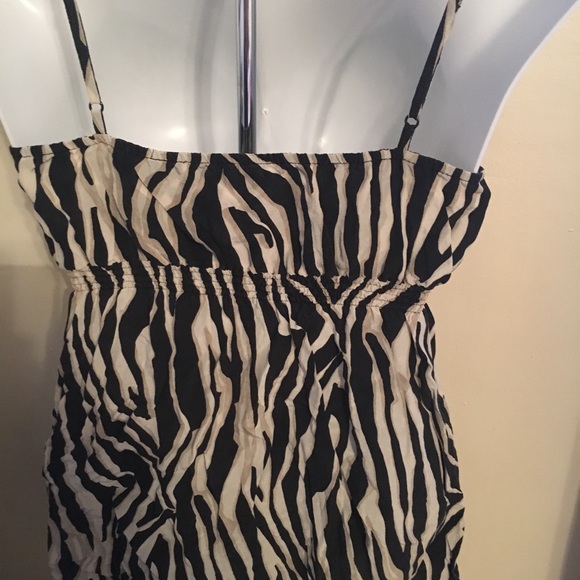 Express Zebra Top - Picture 2 of 4